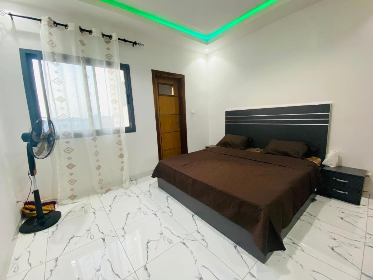 Ferienwohnung Chez El Hadji Et Hamidou Dakar Exterior foto