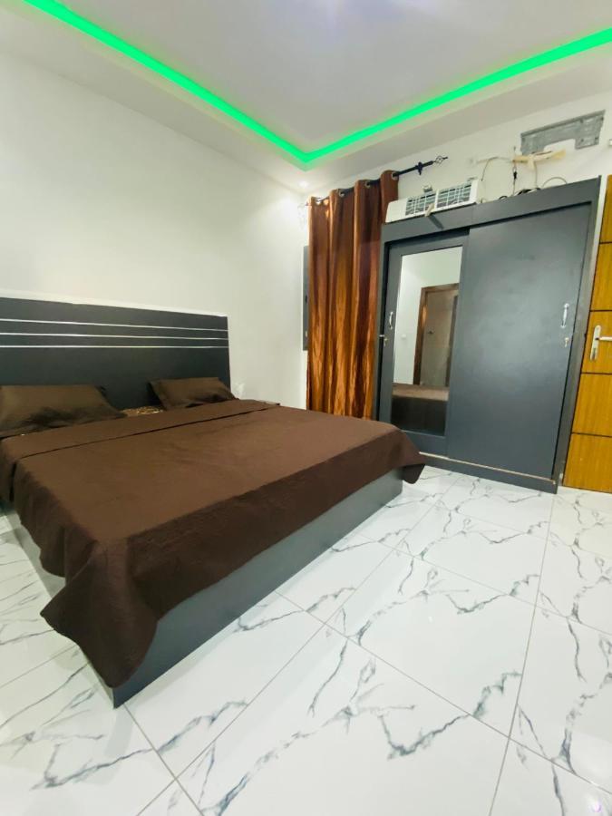 Ferienwohnung Chez El Hadji Et Hamidou Dakar Exterior foto